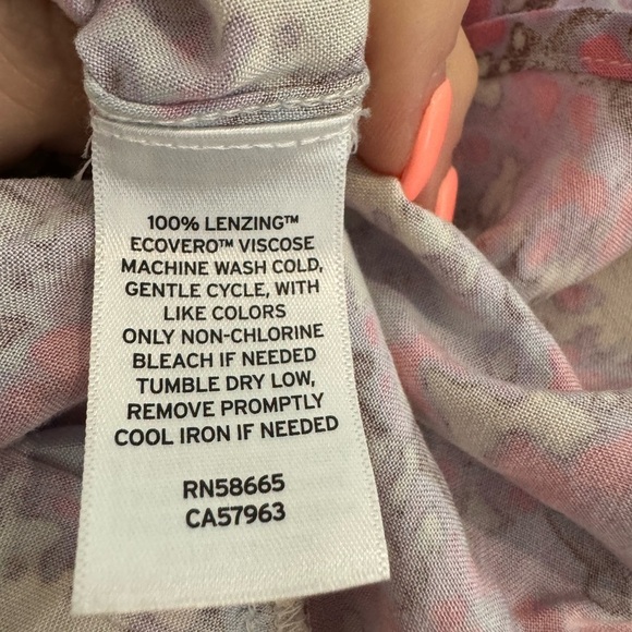 ABOUND Dusty Pink and Purple V Neck Long Sleeve Top NWT - Picture 2 of 7